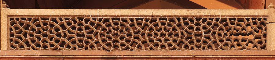 Jaali screen from the Isa Khan enclosure of the funerary complex of Humayun, New Delhi. Red sandstone, 1547-1548.