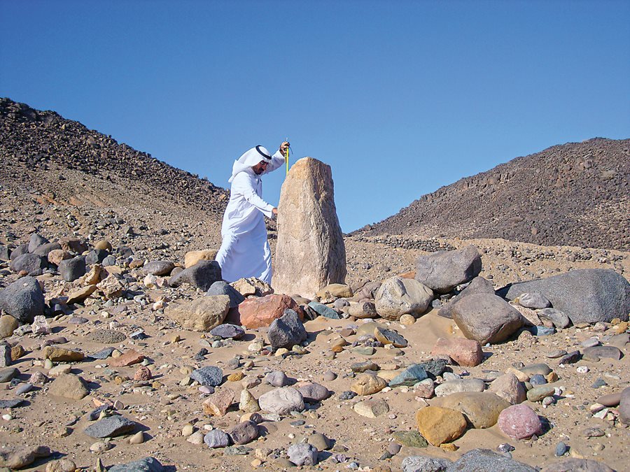 Alkadi measures milestone 19 at 1.6 meters. The caravan and pilgrimage route here is used today by off-roaders, who have long known about the milestone, but it was only when Alkadi connected it with the caravan-route milestone system that it became more than a mysterious local curiosity.